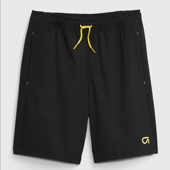 🌷 2/$25 Bundle of 5 GapFit Kids Quick-Dry Shorts - Picture 3 of 5